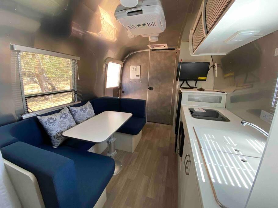 Modern Airstream With Amazing View - 10 To 15 Minutes From Kings Canyon National Park Dunlap Bagian luar foto
