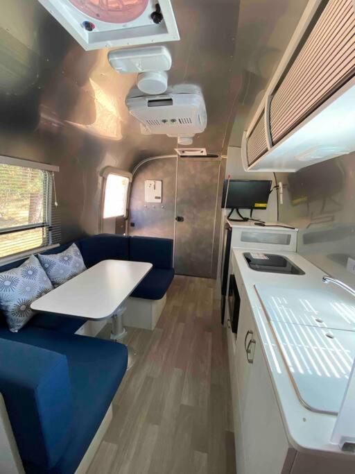 Modern Airstream With Amazing View - 10 To 15 Minutes From Kings Canyon National Park Dunlap Bagian luar foto