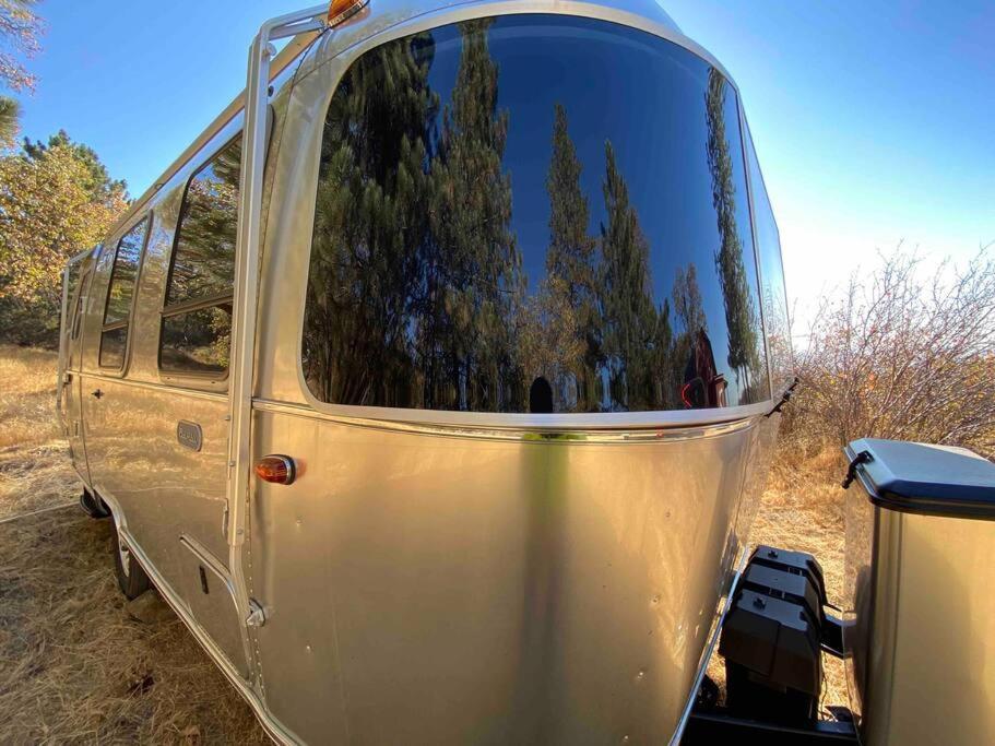 Modern Airstream With Amazing View - 10 To 15 Minutes From Kings Canyon National Park Dunlap Bagian luar foto